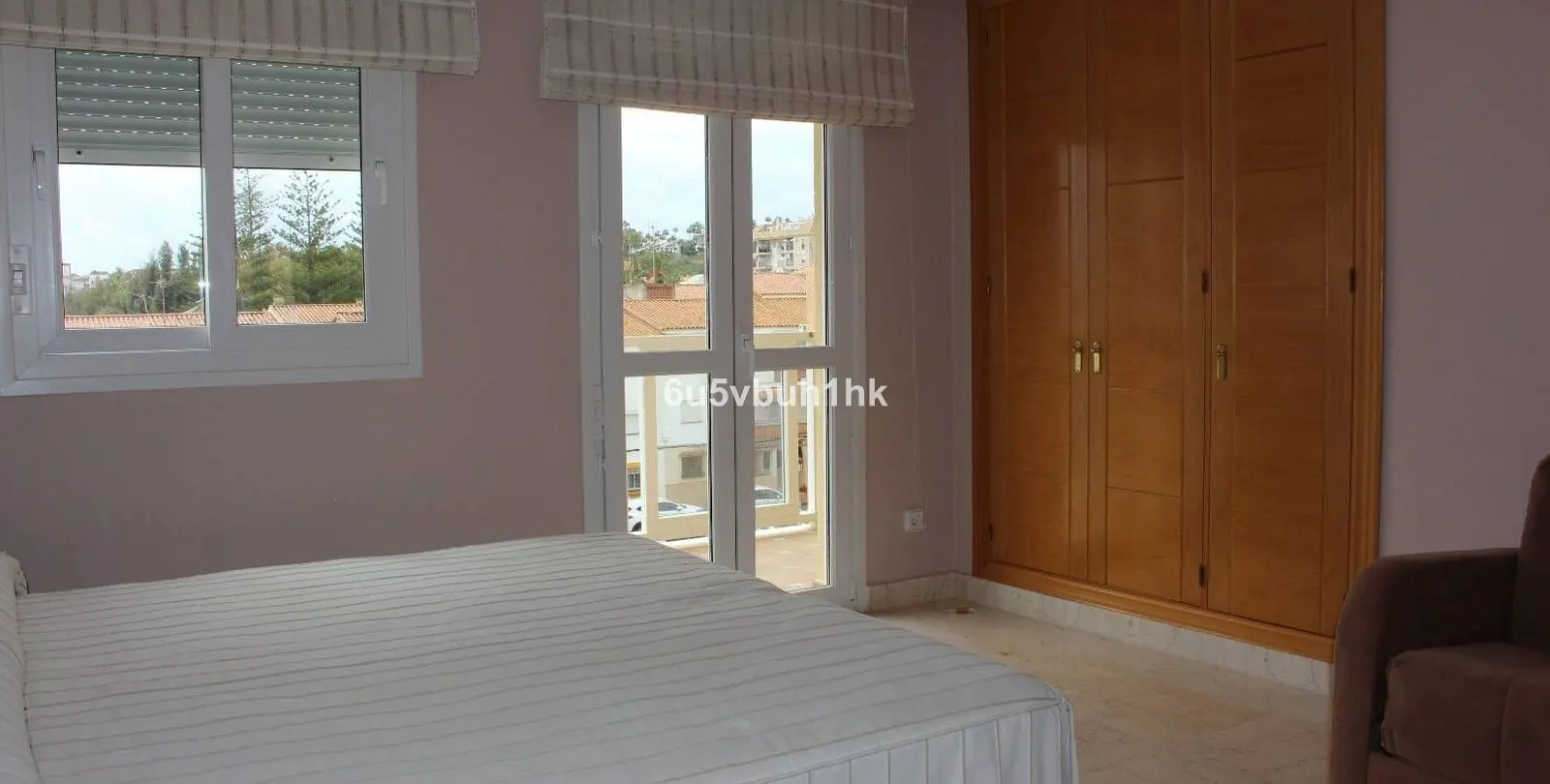 Venta de apartamento en planta media en Manilva 26
