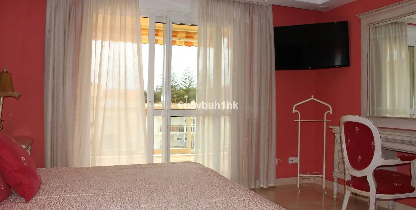 Venta de apartamento en planta media en Manilva 41