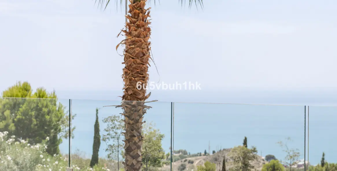 Продажа апартаментов на первом этаже в La Capellania 1