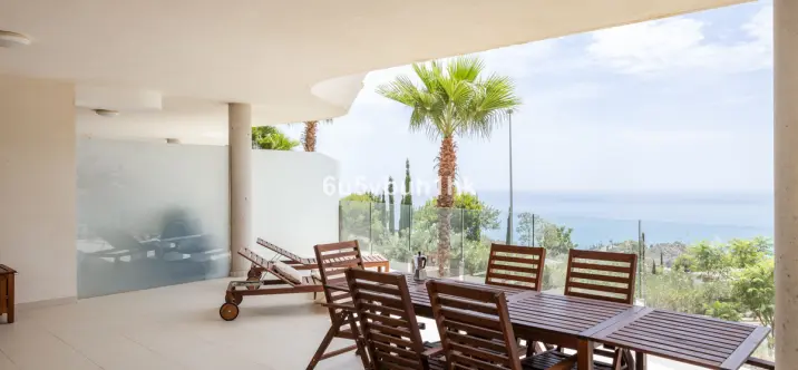 Продажа апартаментов на первом этаже в La Capellania 4