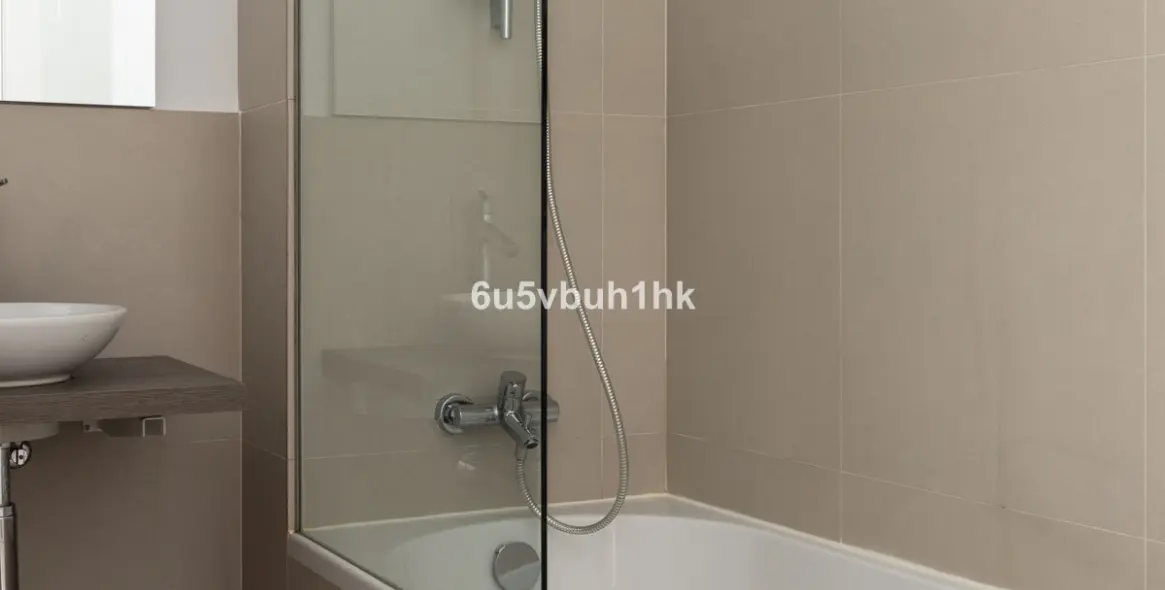 Продажа апартаментов на первом этаже в La Capellania 18