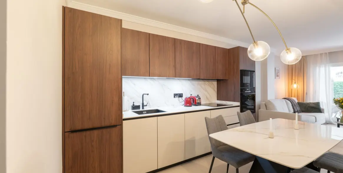 Venta de apartamento en planta baja en San Pedro de Alcántara 4