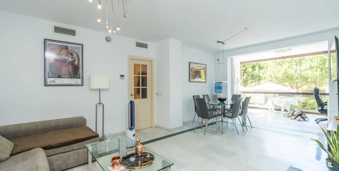 Sale of ground floor apartment in Marbella 4