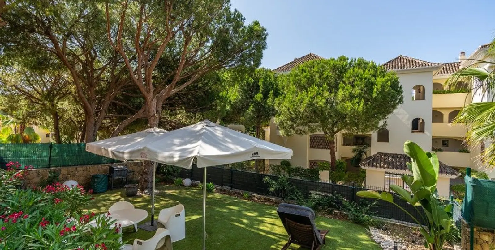 Продажа апартаментов на первом этаже в Marbella 5