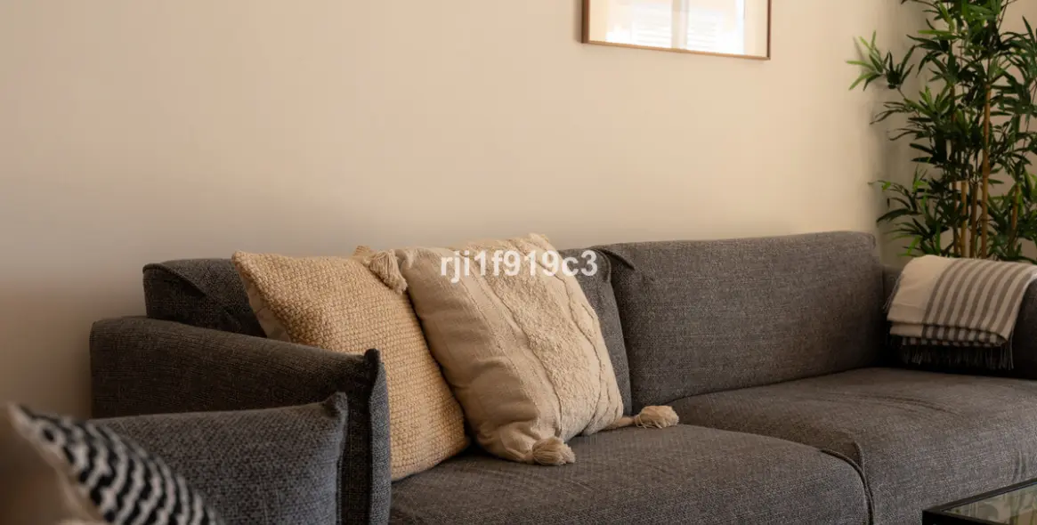 Sale of middle floor apartment in Elviria 15