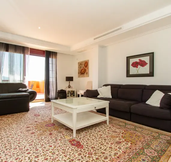 Sale of penthouse in La Mairena