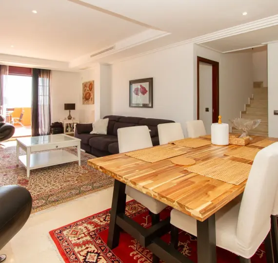 Sale of penthouse in La Mairena