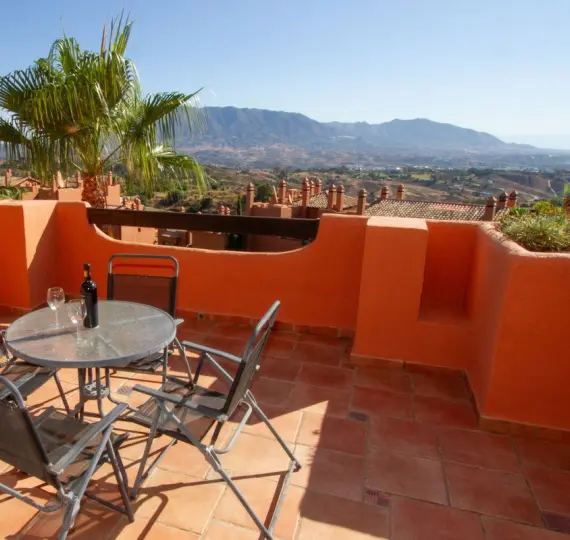Sale of penthouse in La Mairena