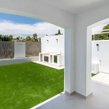 Sale of townhouse in Estepona