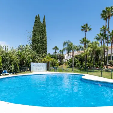 Sale of townhouse in Estepona