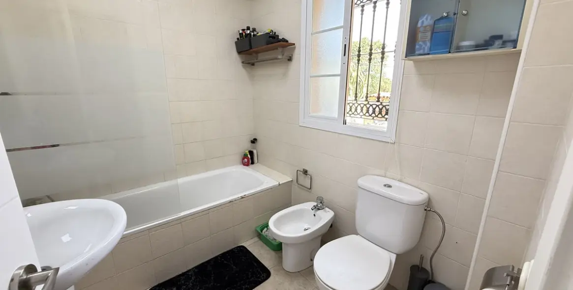 Sale of detached villa in Alhaurín de la Torre 10