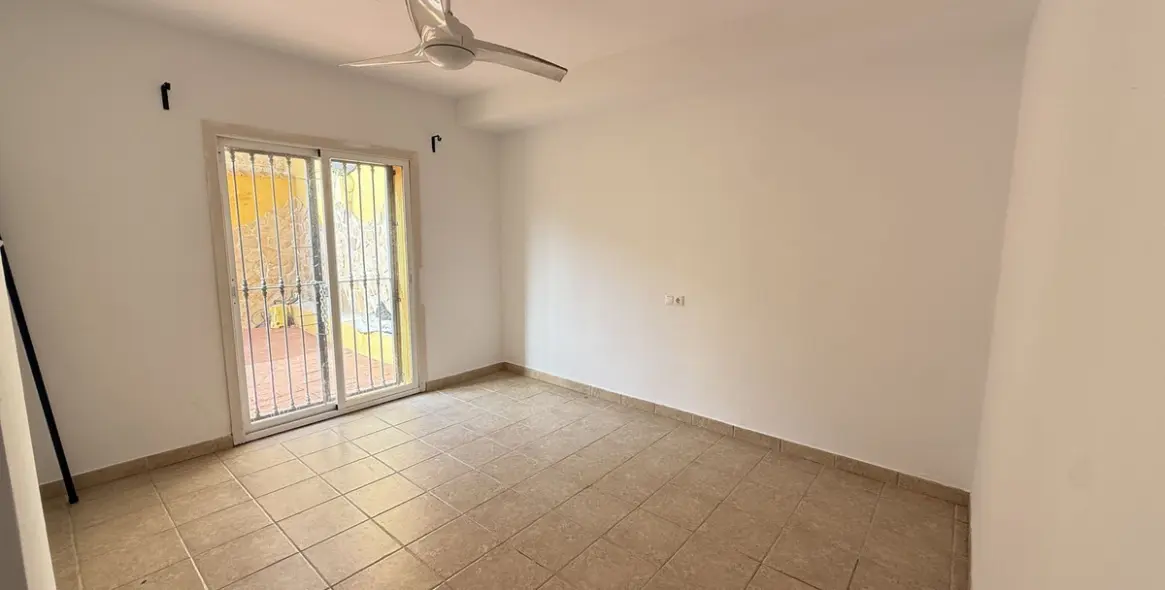 Sale of detached villa in Alhaurín de la Torre 16