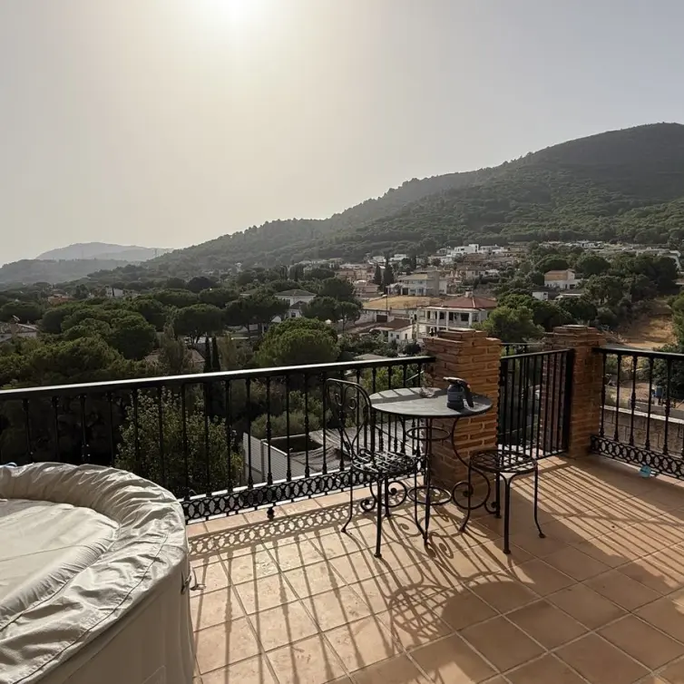 Sale of detached villa in Alhaurín de la Torre