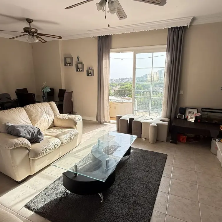 Sale of detached villa in Alhaurín de la Torre