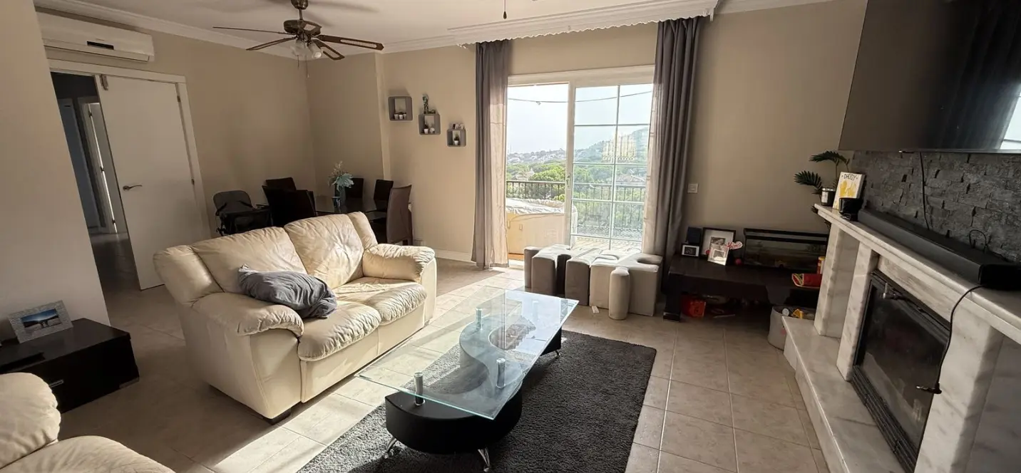 Sale of detached villa in Alhaurín de la Torre 4