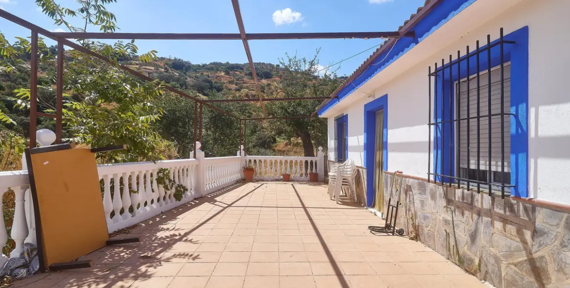 Sale of residential plot in Guaro 12