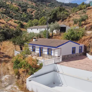 Venta de parcela residencial en Guaro