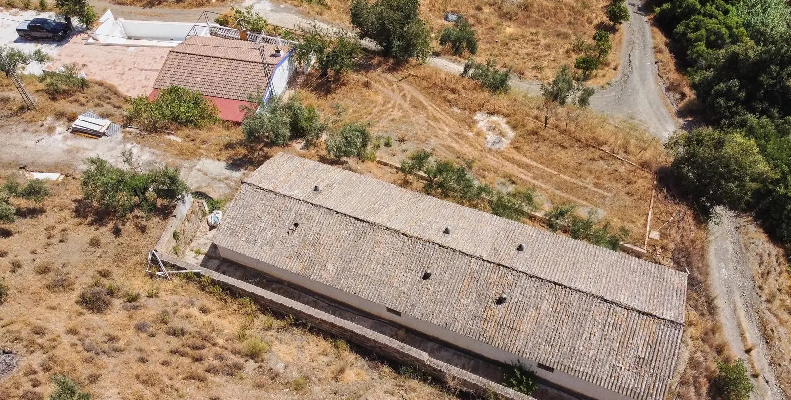 Sale of residential plot in Guaro 5
