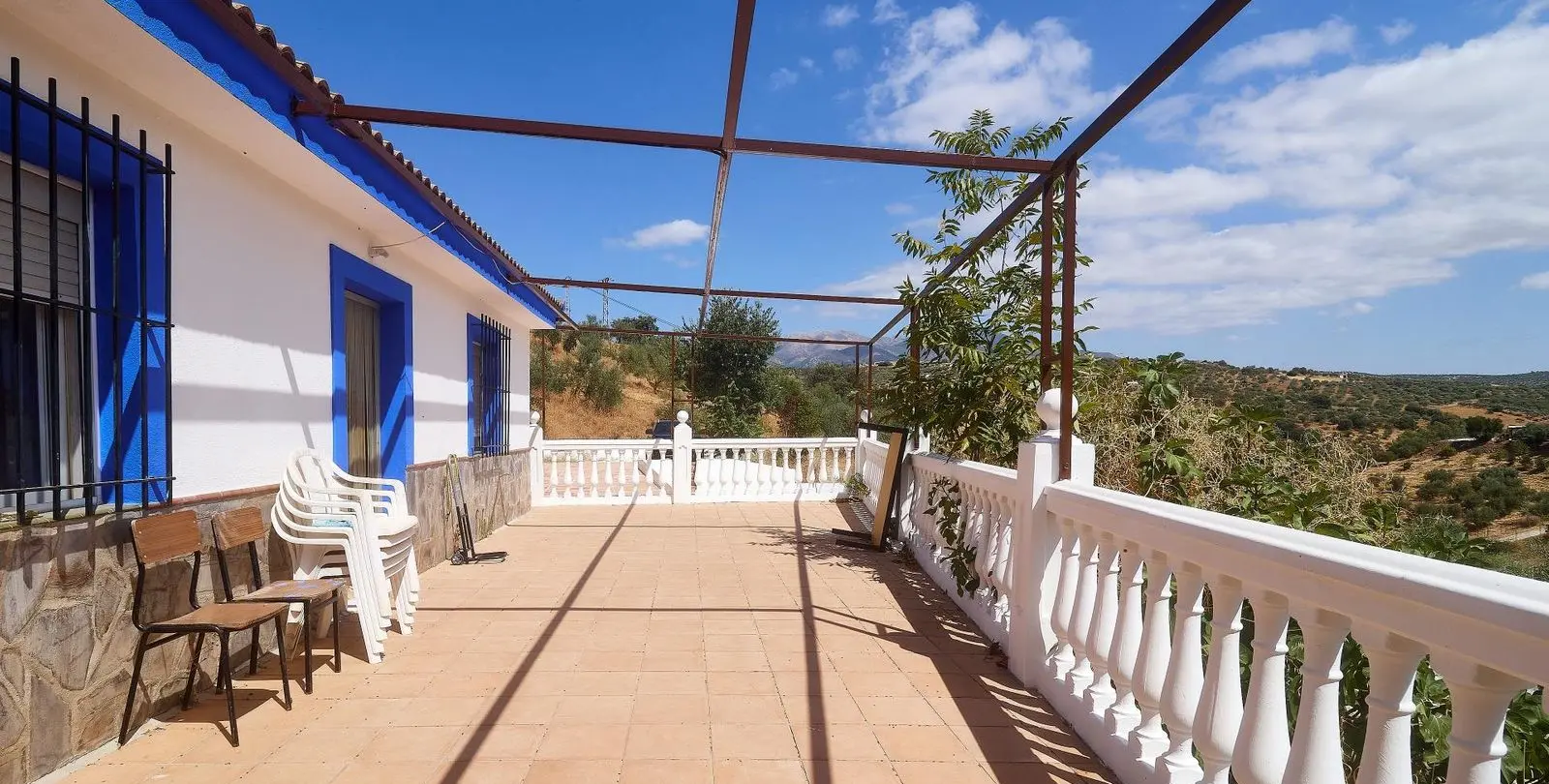 Sale of residential plot in Guaro 13