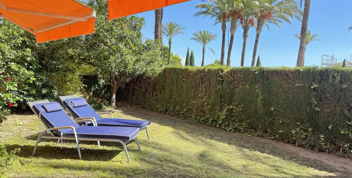 Продажа апартаментов на первом этаже в Los Flamingos 2