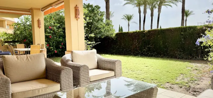 Продажа апартаментов на первом этаже в Los Flamingos 2