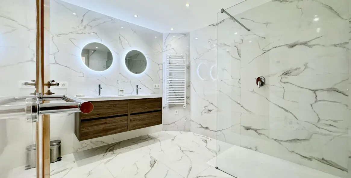 Продажа апартаментов на первом этаже в Los Flamingos 15