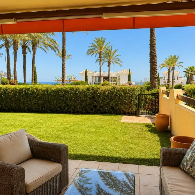 Sale of ground floor apartment in Los Flamingos