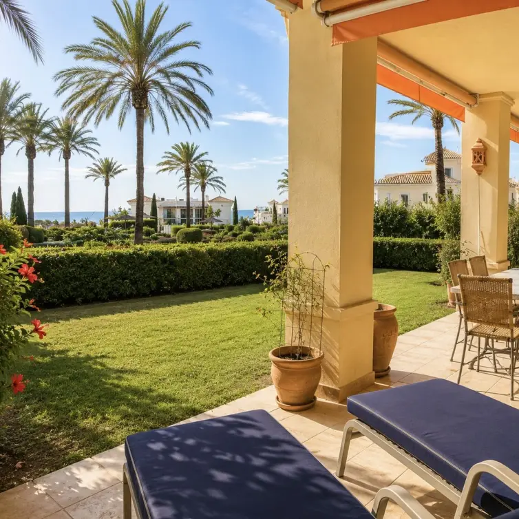 Sale of ground floor apartment in Los Flamingos