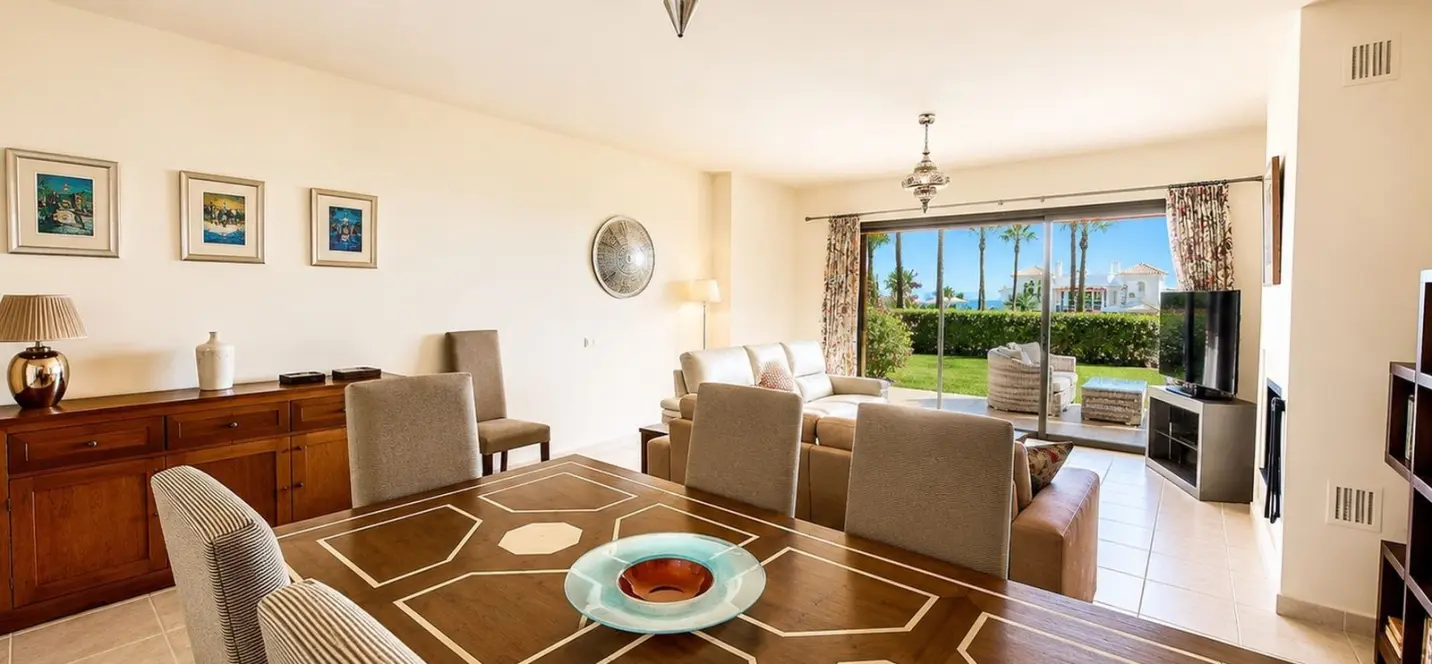 Sale of ground floor apartment in Los Flamingos 4