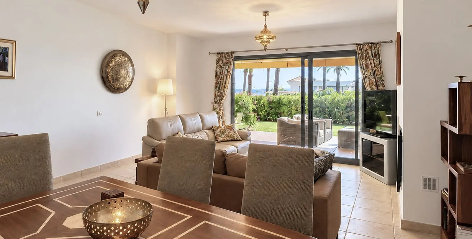 Sale of ground floor apartment in Los Flamingos 32