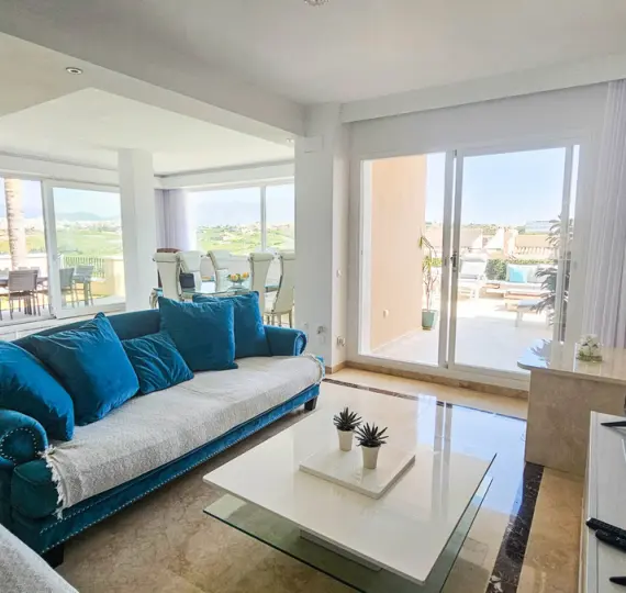 Продажа дома на две семьи в La Duquesa