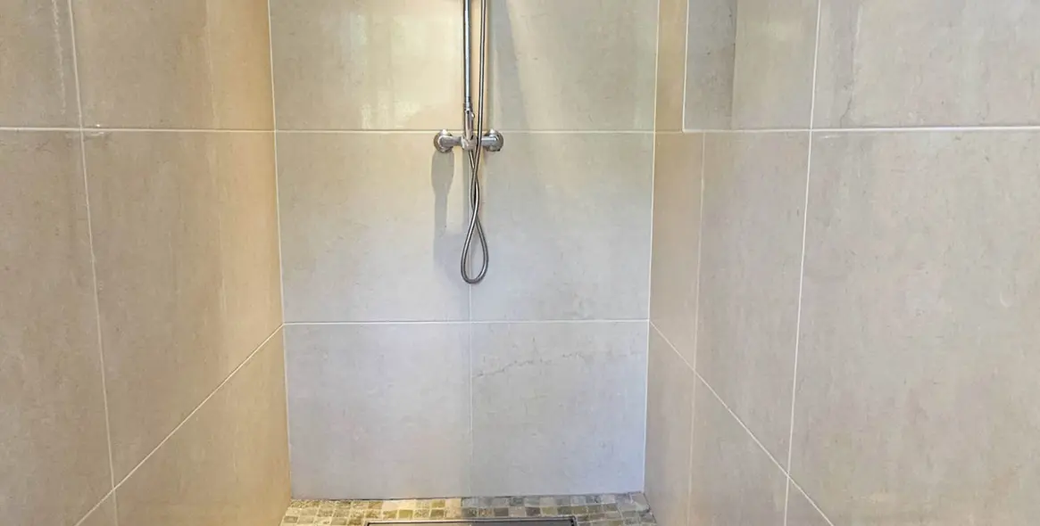 Продажа дома на две семьи в La Duquesa 20