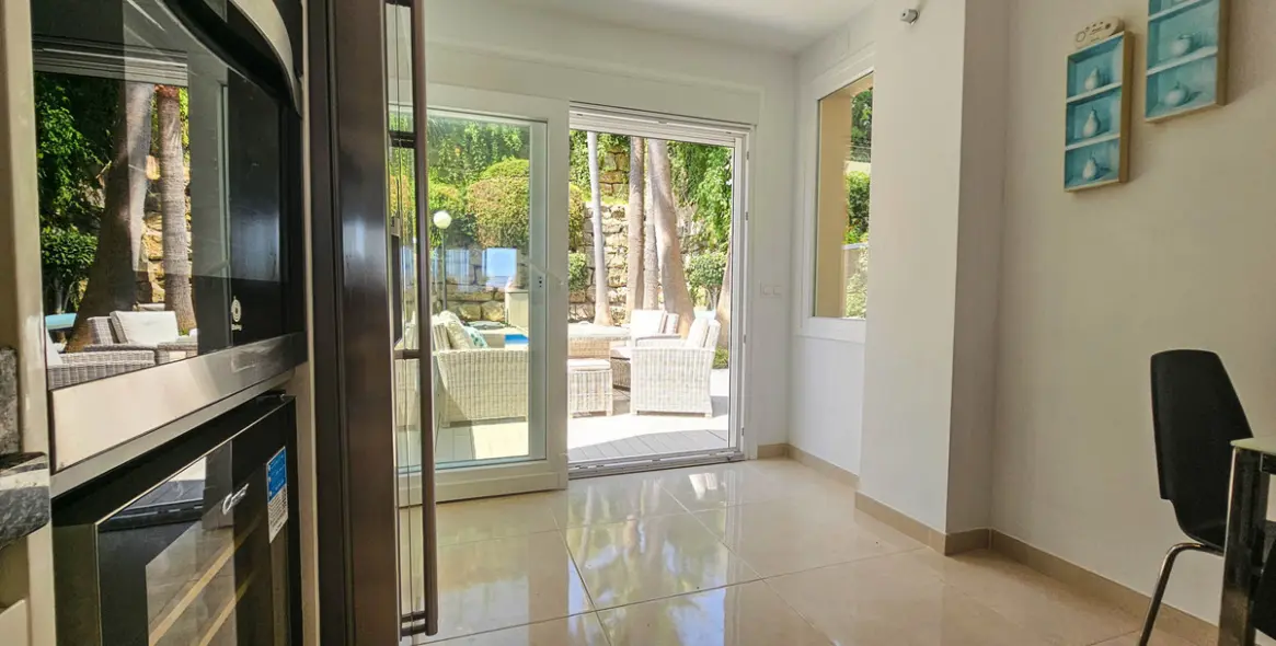 Venta de casa pareada en La Duquesa 47