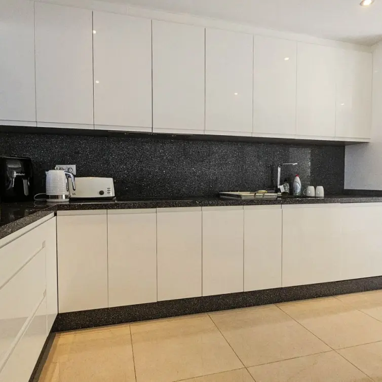 Sale of semi-detached house in La Duquesa