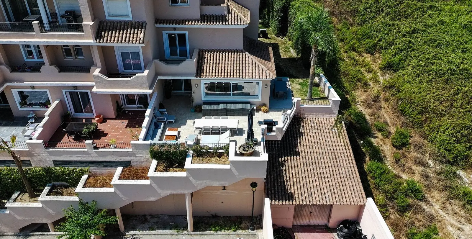 Sale of semi-detached house in La Duquesa 18