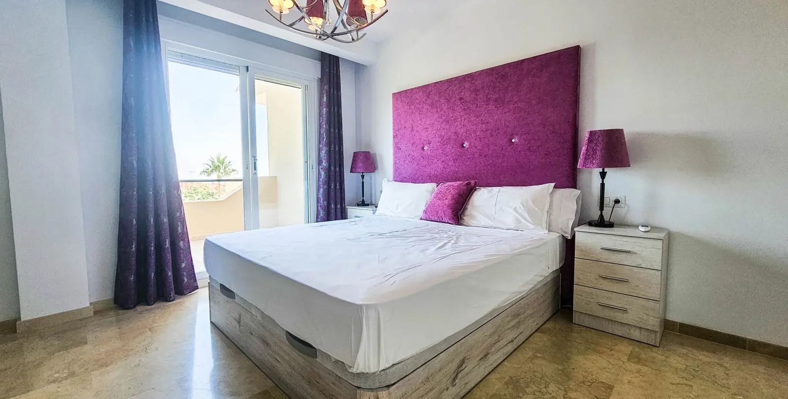 Sale of semi-detached house in La Duquesa 32