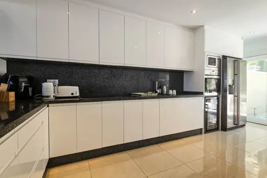 Image 44 thumb