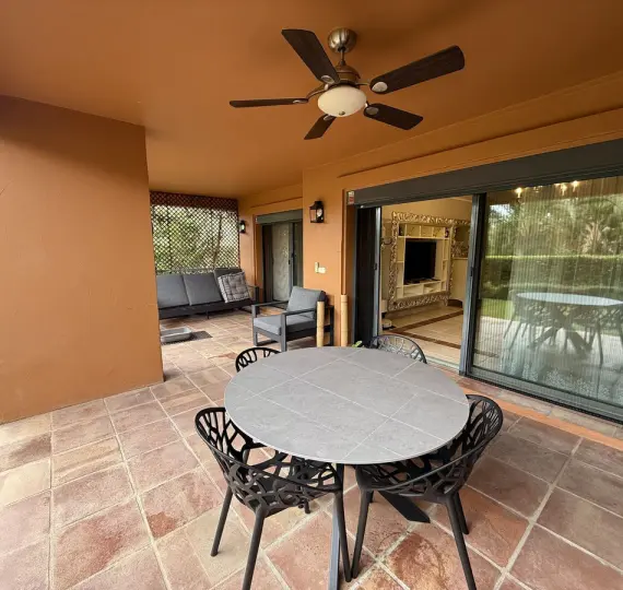 Продажа апартаментов на первом этаже в Atalaya