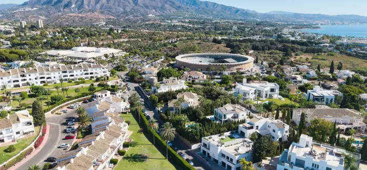 Продажа апартаментов на первом этаже в Nueva Andalucía 0