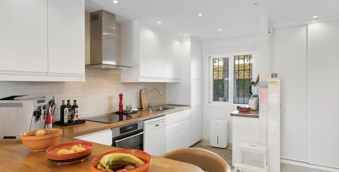 Продажа апартаментов на первом этаже в Nueva Andalucía 4