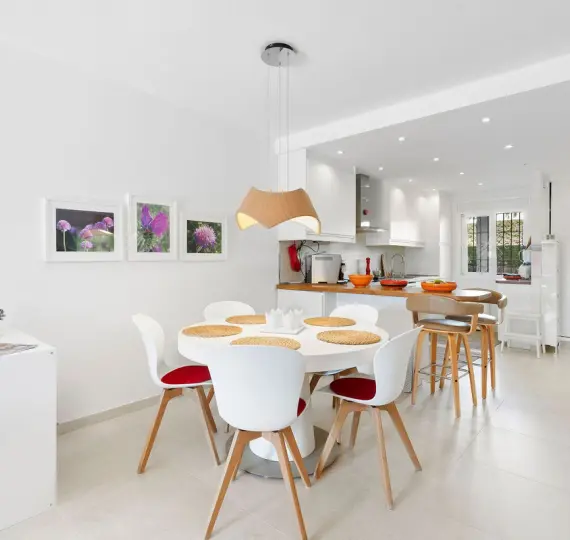 Продажа апартаментов на первом этаже в Nueva Andalucía