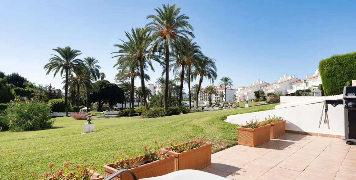 Продажа апартаментов на первом этаже в Nueva Andalucía 11