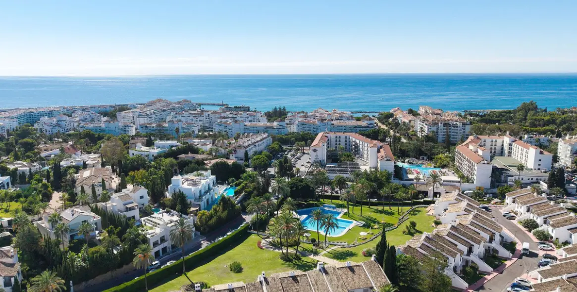 Venta de apartamento en planta baja en Nueva Andalucía 2
