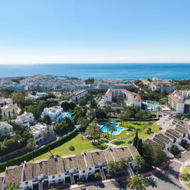 Sale of ground floor apartment in Nueva Andalucía