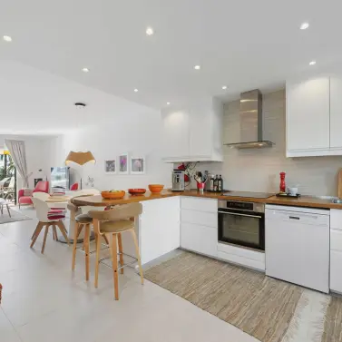 Sale of ground floor apartment in Nueva Andalucía