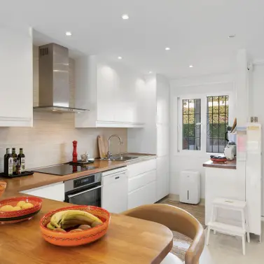 Sale of ground floor apartment in Nueva Andalucía