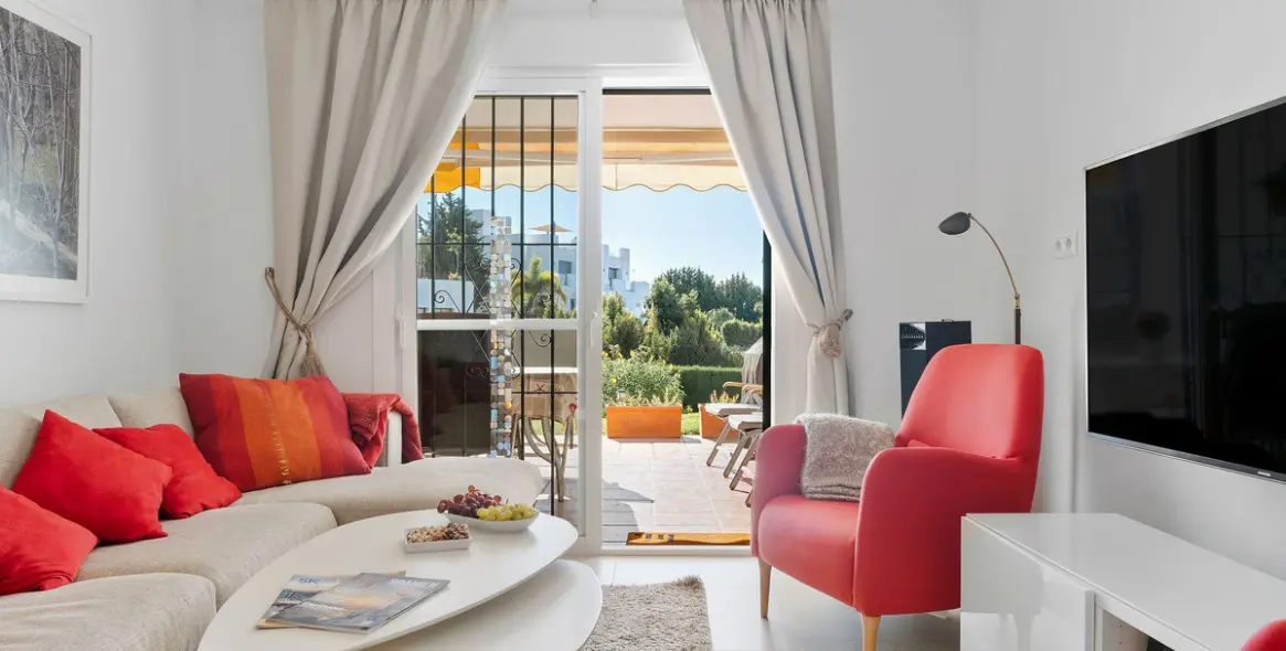 Venta de apartamento en planta baja en Nueva Andalucía 8