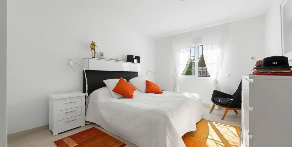 Venta de apartamento en planta baja en Nueva Andalucía 15