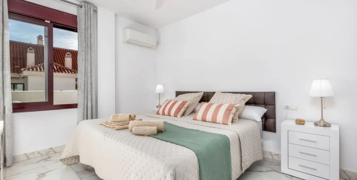 Sale of middle floor apartment in Nueva Andalucía 7