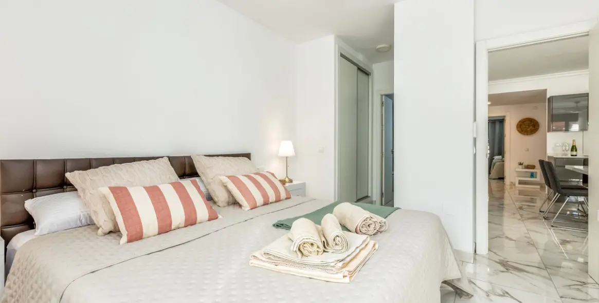 Sale of middle floor apartment in Nueva Andalucía 12